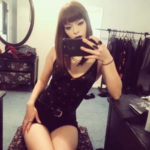 Meet your Posher, Kayla